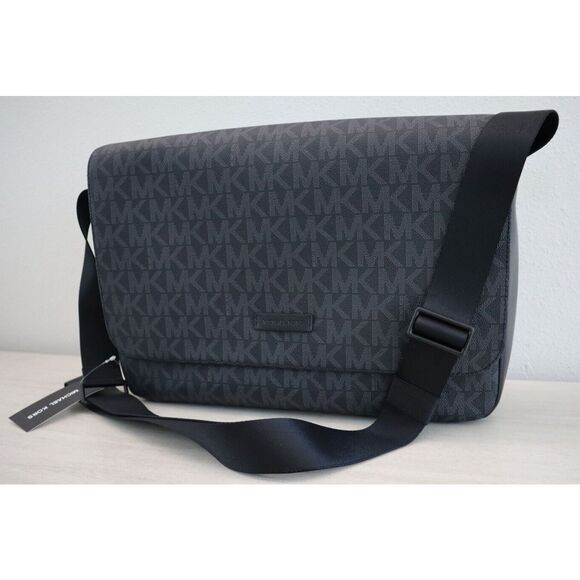Michael Kors 87F2LEVM2B Unisex Black "MK" Logo Everett Flap Messenger Bag - Picture 1 of 13